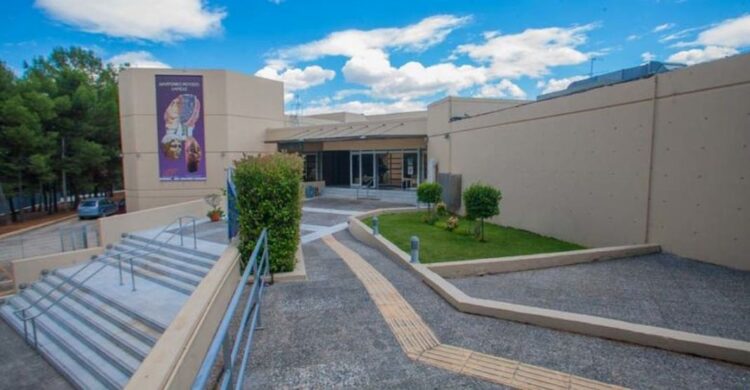 Το Διαχρονικό Μουσείο Λάρισας όπου φιλοξενείται η έκθεση «Μνήμες από αλησμόνητες πατρίδες» (φωτ.: imlarisis.gr)
