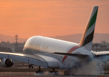 Ένα Airbus A380  της Emirates (φωτ.: EPA / Thorsten Wagner)