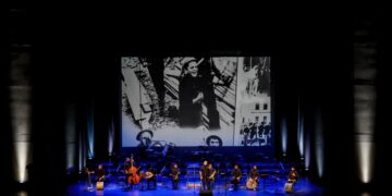 Στιγμιότυπο από τη συναυλία στο Μέγαρο Μουσικής Θεσσαλονίκης (φωτ.: Αμάντα Πρωτίδου / facebook.com/vataniotis)
