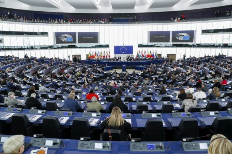 Άποψη του Ευρωπαϊκού Κοινοβουλίου, στο Στρασβούργο της Γαλλίας (φωτ.: EPA/Julien Warnand)