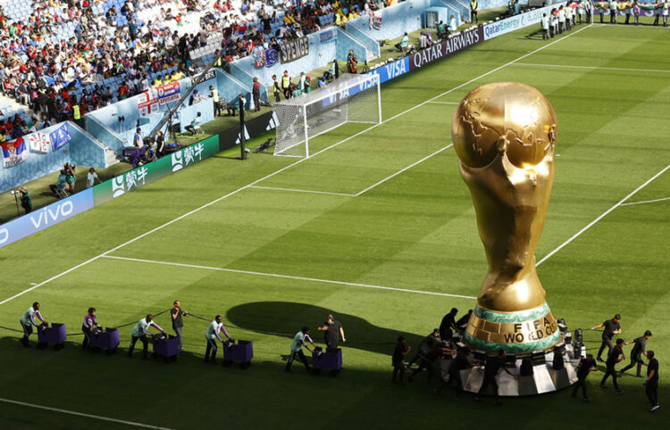 Ένα τεράστιο Κύπελλο σε γήπεδο του Κατάρ (φωτ.: EPA / Rolex dela Pena)