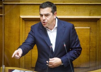 Ο Αλέξης Τσίπρας στο βήμα της Βουλής στη συζήτηση του Ν/Σ του υπουργείου Οικονομικών «Κύρωση του Κρατικού Προϋπολογισμού Οικονομικού Έτους 2023) (Φωτ.: Eurokinissi/Γιώργος Κονταρίνης)