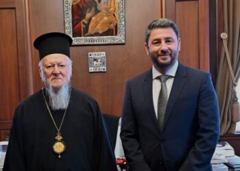 Συνάντηση με τον Οικουμενικό Πατριάρχη, Βαρθολομαίο, είχε στο Φανάρι ο πρόεδρος του ΠΑΣΟΚ - Κινήματος Αλλαγής, Παρασκευή 6 Ιανουαρίου 2023. (Φωτ.: Γραφείο Τύπου ΠΑΣΟΚ-Κινήματος Αλλαγής)