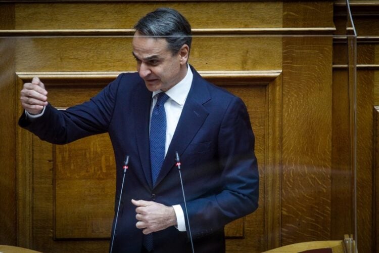 Ο Κυριάκος Μητσοτάκης, την τρίτη ημέρα της συζήτησης στην Ολομέλεια της Βουλής επί της πρότασης δυσπιστίας κατά της κυβέρνησής του, που κατέθεσε ο ΣΥΡΙΖΑ (φωτ.: Γιώργος Κονταρίνης/EUROKINISSI)