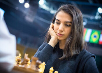 Η Ιρανή σκακίστρια Σαρασαντάτ Χαντεμαλσαριέχ στο διεθνές τουρνουά σκακιού που έγινε στο Αλμάτι του Καζακστάν (φωτ.: FIDE)
