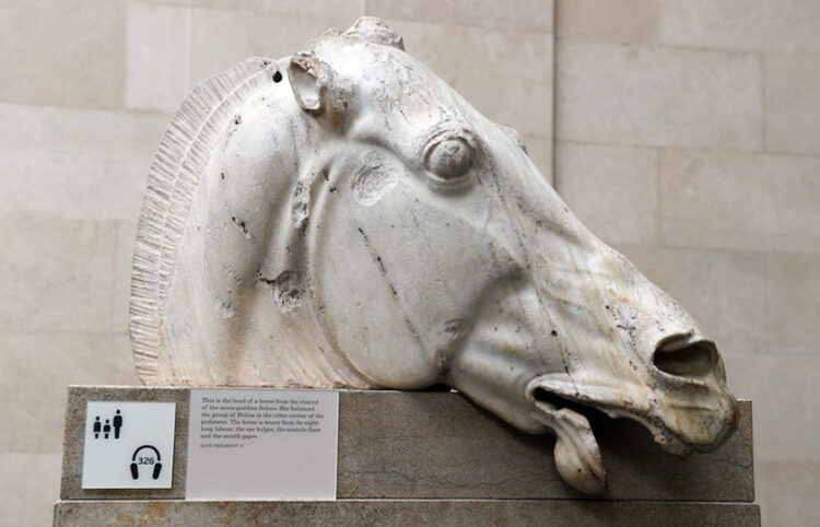 Το κεφάλι του αλόγου περιλαμβάνεται στη συλλογή των Γλυπτών του Παρθενώνα που εκτίθεται στο Βρετανικό Μουσείο (φωτ.: EPA / Facundo Arrizabalaga)