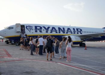 Οι επιβάτες του αεροσκάφους, καθώς και οι αποσκευές τους, ελέγχθηκαν εξονυχιστικά, αλλά δεν βρέθηκε τίποτα ύποπτο (φωτ. αρχείου: EUROKINISSI/Φανή Τρυψάνη)