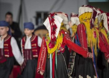 (φωτ.: facebook/ Σωματείο Ελληνικών Χορών «Παραδοσιακή Φλόγα)