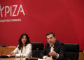 Αλέξης Τσίπρας και Πόπη Τσαπανίδου στη συνέντευξη Τύπου του ΣΥΡΙΖΑ στο Ζάππειο (φωτ.: ΑΠΕ-ΜΠΕ / Ορέστης Παναγιώτου)