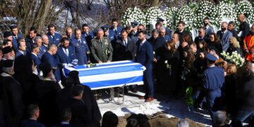 Σε κλίμα οδύνης η κηδεία του Ευστάθιου Τσιτλακίδη (φωτ.: ΑΠΕ-ΜΠΕ/Παύλος Σιδηρόπουλος)