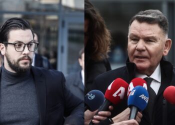 Ο Αλέξης Κούγιας (δεξιά) υποστήριξε ότι ο Μάνος Δασκαλάκης προσπαθεί μέσω της κατάθεσής του να επιβαρύνει την κατηγορούμενη (φωτ.: EUROKINISSI)