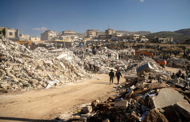 Από το σεισμό επλήγη και η πόλη Χαρίμ, κοντά στο Ιντλίμπ της βορειοδυτικής Συρίας (φωτ.: EPA / Karam Al-Masri)
