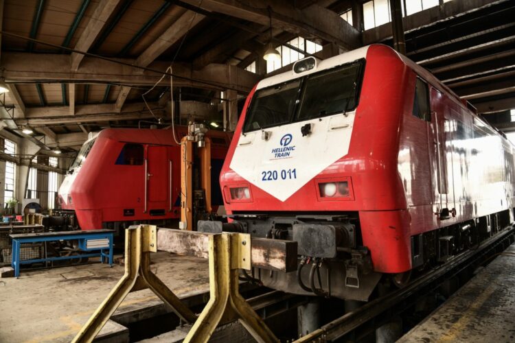 Όπως και σήμερα, Πέμπτη, έτσι και αύριο τα τρένα όπως και το Μέτρο θα παραμείνουν ακινητοποιημένα λόγω απεργίας (φωτ.: EUROKINISSI / Τατιάνα Μπόλαρη)