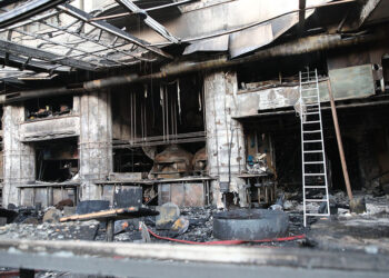 Το κατεστραμμένο εστιατόριο στη Νέα Σμύρνη (φωτ.: EUROKINISSI / Γιάννης Παναγόπουλος)