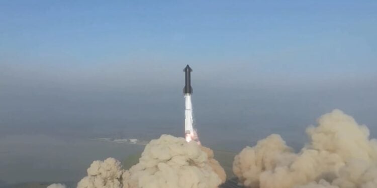 Η στιγμή της εκτόξευσης του πυραύλου Starship της εταιρίας SpaceX (φωτ.: twitter.com/elonmusk)