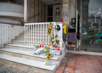 Το σημείο της δολοφονίας του Άλκη Καμπανού στη Χαριλάου, την επόμενη ημέρα της επίθεσης (φωτ.: EUROKINISSI/Ραφαήλ Γεωργιάδης)