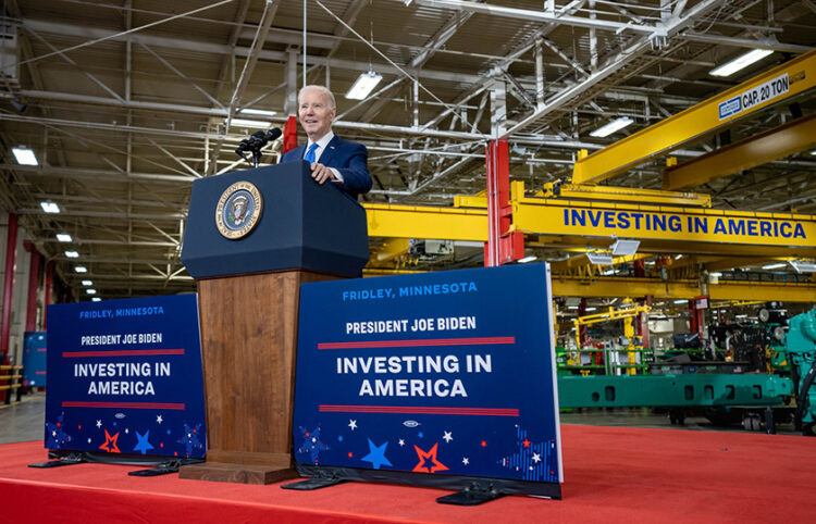 Ο Τζο Μπάιντεν σε εκδήλωση με τίτλο «Επενδύουμε στην Αμερική» (φωτ.: White House / Cameron Smith)