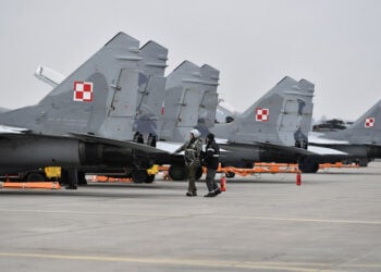 Πολωνικά MiG-29 στη βάση του Μάλμπροκ (φωτ.: EPA / Adam Warzawa / Poland Out)