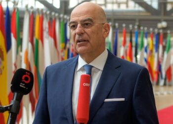 Ο υπουργός Εξωτερικών Νίκος Δένδιας κάνει δηλώσεις από τις Βρυξέλλες όπου συνεδριάζει το Συμβούλιο Εξωτερικών Υποθέσεων της Ευρωπαϊκής Ένωσης (Φωτ. αρχείου: Υπουργείο Εξωτερικών)