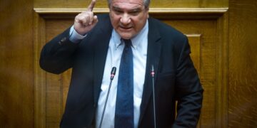 Ο επί χρόνια βουλευτής του ΠΑΣΟΚ-ΚΙΝΑΛ και πρώην υπουργός Χάρης Καστανίδης, πριν από λίγες εβδομάδες στη Βουλή (φωτ. αρχείου: Γιώργος Κονταρίνης/Eurokinissi)