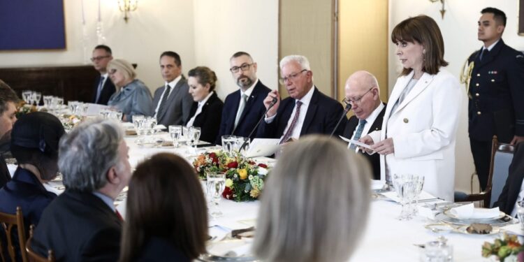 Προσφώνηση της Κατερίνας Σακελλαροπούλου στο γεύμα προς τιμή του Γενικού Κυβερνήτη της Κοινοπολιτείας της Αυστραλίας Ντέιβιντ Χάρλεϊ (φωτ.: presidency.gr)