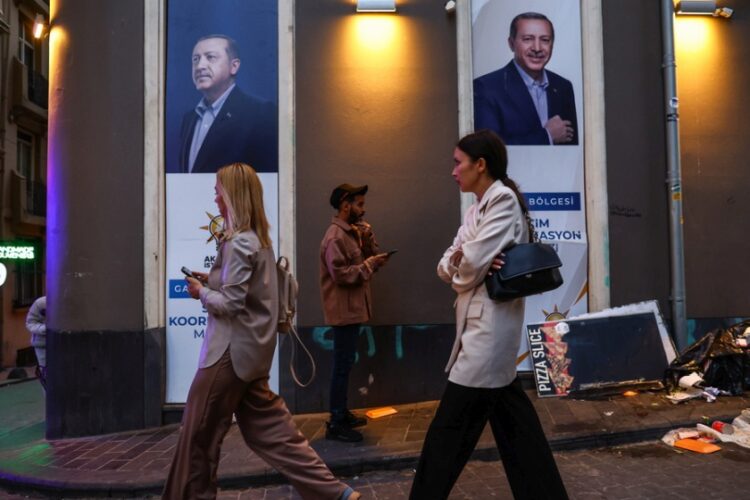 Οι γυναίκες στην Τουρκία, στις τελευταίες εκλογικές αναμετρήσεις, προτιμούν τον Ερντογάν. Για να δούμε τι θα κάνουν τώρα... (φωτ.: EPA/ Sedat Suna)