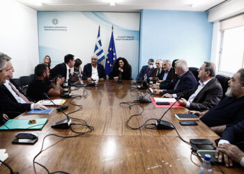 Τρίτη συνεδρίαση της Διακομματικής Επιτροπής Βουλευτικών Εκλογών 2023 (φωτ.: EUROKINISSI / Σωτήρης Δημητρόπουλος)