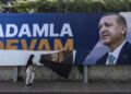 Προεκλογική αφίσα του Ερντογάν στην Κωνσταντινούπολη (φωτ.: EPA/Erdem Sahin)