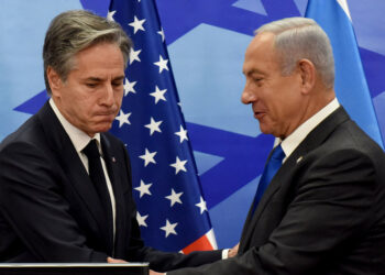 Μπενιαμίν Νετανιάχου και Άντονι Μπλίνκεν μετά από κοινή συνέντευξη Τύπου στο Ισραήλ, τον Ιανουάριο του 2023 (φωτ.: EPA / Debbie Hill / Pool)