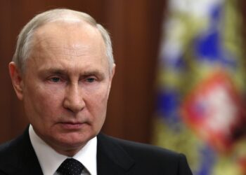 Ο Ρώσος πρόεδρος Βλαντίμιρ Πούτιν απευθύνει διάγγελμα στο ρωσικό λαό για την ανταρσία της Βάγκνερ (φωτ.: EPA/Gavriil Grigorov/Sputnin)