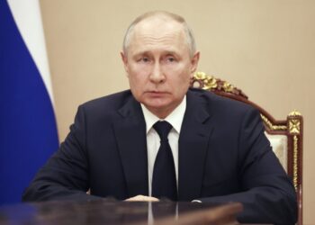O Ρώσος πρόεδρος Βλαντίμιρ Πούτιν σε σύσκεψη στο Κρεμλίνο (φωτ.: EPA/Valeriy Sharifulin/Sputnik/Kremlin)