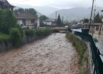 Από τις ισχυρές βροχές και καταιγίδες υπερχείλισαν ποτάμια και ρέματα στην Εορδαία (φωτ.: e-ptolemeos.gr)