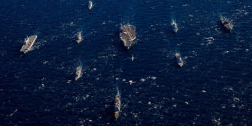 Αμερικανικές και ιταλικές δυνάμεις σε άσκηση του ΝΑΤΟ (φωτ.: MC3 Bela Chambers / US Navy)