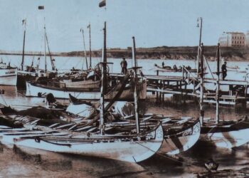 Σαντάλες, οι βάρκες που «όργωναν» τη Θάλασσα της Προποντίδας 
(πηγή: ramsravensandwrecks.blogspot.com)