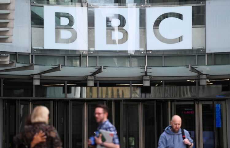 Οι κεντρικές εγκαταστάσεις του BBC στο Λονδίνο (φωτ.: EPA/Andy Rain)