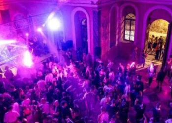 Στιγμιότυπο από το πάρτι στον ελληνορθόδοξο ναό του Αγίου Βουκόλου (φωτ.: Instagram)