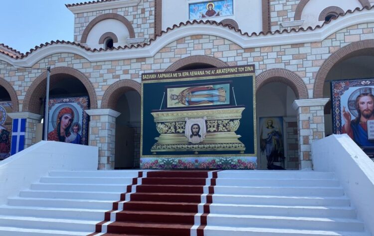 Ο Ιερός Ναός Παναγίας Σουμελά Αχαρνών (φωτ.: Β. Καρυοφυλλίδης)