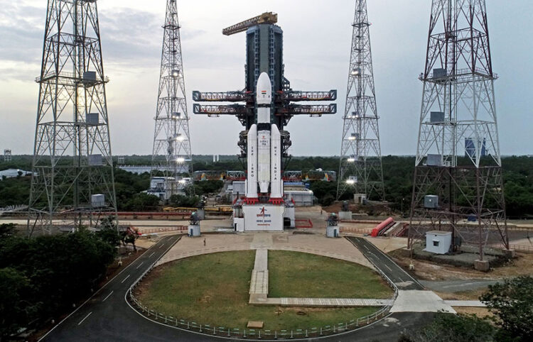 Λίγο πριν από την εκτόξευση του πυραύλου LVM3 που μετέφερε στο Διάστημα το διαστημόπλοιο Chandrayaan-3 (φωτ.: Facebook / ISRO - Indian Space Research Organisation)