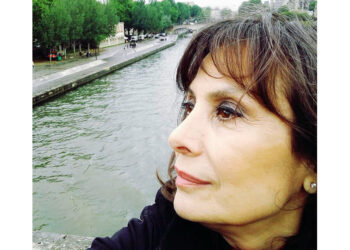 Η Λιζέτα Νικολάου στο Παρίσι, το 2019 (πηγή: facebook / Lizeta Nikolaou)