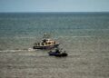 Έρευνες στη θαλάσσια περιοχή Αχλάδι Ευβοίας για τον εντοπισμό του ιδιωτικού ελικοπτέρου που κατέπεσε (φωτ.: Eurokinissi/Θοδωρής Νικολάου)