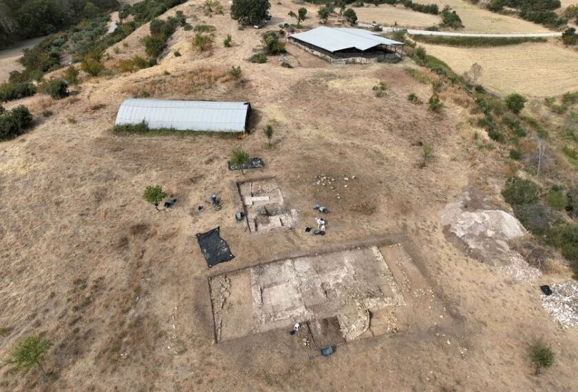 Φωτογραφία που δόθηκε στη δημοσιότητα σήμερα, εικονίζει ανασκαφές στην αρχαία πόλη της Κάτω Κοιλάδας του Στρυμόνα στη θέση Παλιόκαστρο Τερπνής, Σέρρες (φωτ.: ΑΠΕ-ΜΠΕ/ Νίκος Αρβανιτίδης)