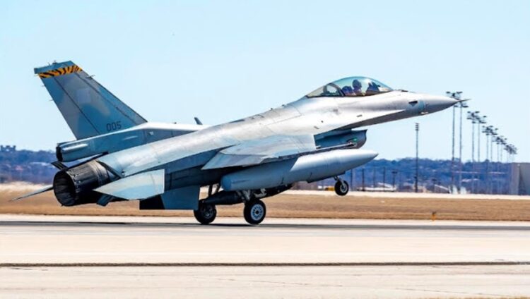 Στις 22 Φεβρουαρίου 2021, προσγειώνεται στις εγκαταστάσεις της Lockheed Martin στο Fort Worth του Τέξας στις ΗΠΑ το F-16 με αριθμό 005 για να ξεκινήσει ένα εξαντλητικό δοκιμαστικό πρόγραμμα πτήσεων (φωτ.: lockheedmartin.com/f-16)
