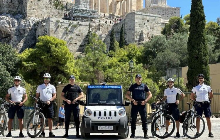 Το νέο περιπολικό της ΕΛΑΣ αναμένεται να... οργώσει τους δρόμους του ιστορικού κέντρου (φωτ.: Ελληνική Αστυνομία)