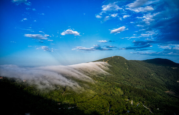 Σύννεφα πάνω από το Πήλιο (φωτ. αρχείου: EUROKINISSI / Αντώνης Νικολόπουλος)