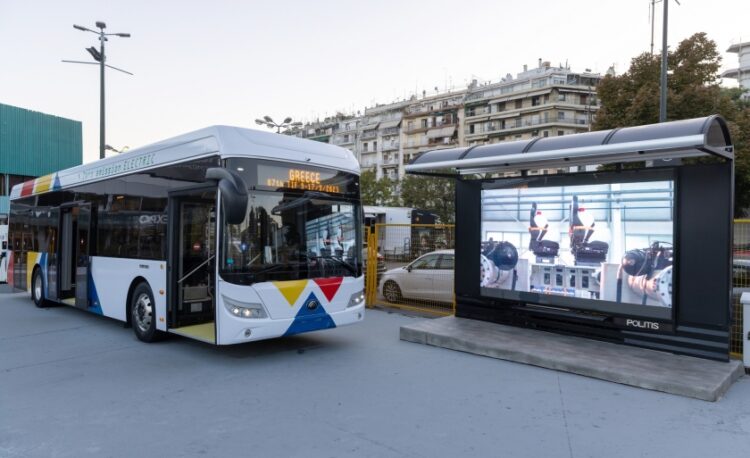 Ένα από τα ηλεκτρικά λεωφορεία που θα κυκλοφορεί στους δρόμους της Θεσαλονίκης (φωτ.: Υπουργείο Μεταφορών και Υποδομών)