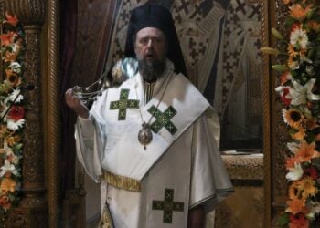 Ο κ. Φιλόθεος στο ναό του Τιμίου Σταυρού στον Χολαργό, στις 14 Σεπτεμβρίου 2023 (φωτ.: Αρχιεπισκοπή Αθηνών / Χρήστος Μπόνης)