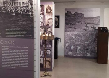 Η έκθεση «Σήκω ψυχή μου!… Εικόνες και μουσικές προσφύγων του ’22» στο Ιστορικό Μουσείο Αλεξανδρούπολης (φωτ.: Facebook / Ίδρυμα της Βουλής των Ελλήνων για τον Κοινοβουλευτισμό και τη Δημοκρατία)