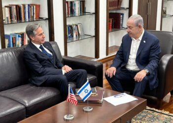 Συνάντηση του Αμερικανού ΥΠΕΞ Άντονι Μπλίνκεν με τον πρωθυπουργό του Ισραήλ Μπενιαμίν Νετανιάχου στο Τελ Αβίβ, 3 Νοεμβρίου 2023 (φωτ.: EPA/GPO/Amos Ben Gershom)
