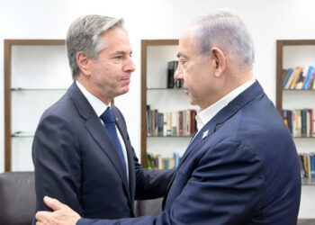 Νετανιάχου-Μπλίνκεν κατά τη συνάντησή τους στο Τελ Αβίβ (φωτ.: EPA / GPO / Amos Ben Gershom)