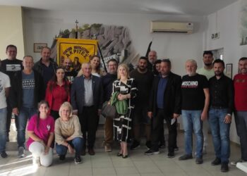 Οικογενειακή φωτογραφία με τα μέλη του ΣΠοΣ Κεντρικής Μακεδονίας και Θεσσαλίας κατά τη σύνοδο στο Κιλκίς (φωτ.: facebook/Σύνδεσμος Ποντιακών Σωματείων Κεντρικής Μακεδονίας και Θεσσαλίας)
